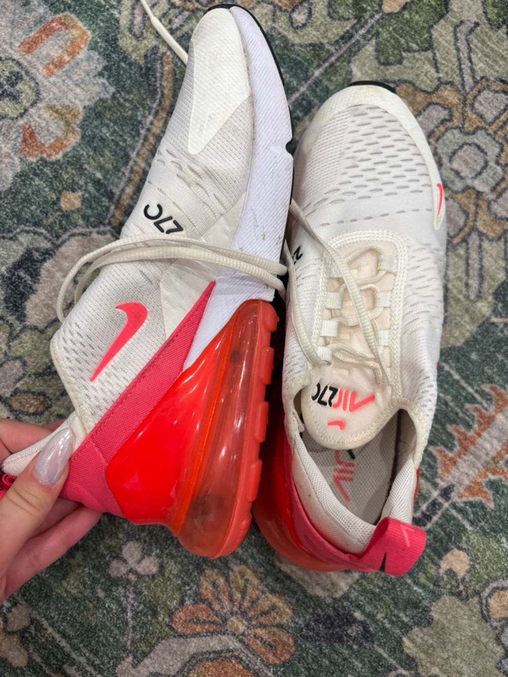 Nike Women’s White/Pink Air Max 270 Sneakers - Picture 2 of 4
